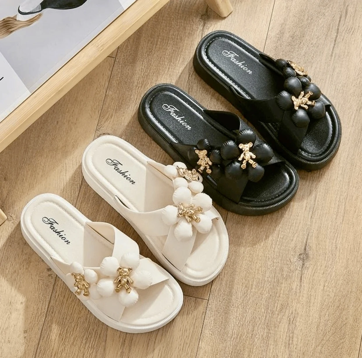 Flat-Bottom Beach Slippers